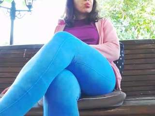 MellySquirtyBigLabia