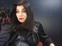Im a smart woman i like fetish and to have fun also.i like music inteligent  men,love a good conversation and  more.come dare to meet me