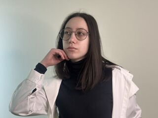 naughty camgirl masturbating with vibrator BeckiKowalskay