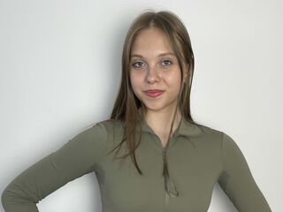 babe ElviaSix