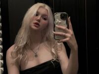 naked cam girl photo LashayBernon