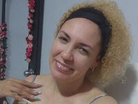 girl showing tits MireyaVidal