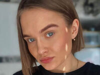 girl camsex MyriamQuinnan