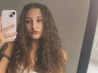 beautiful girl webcam NicholMikrot