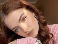 masturbating camgirl RomanaPittsinger