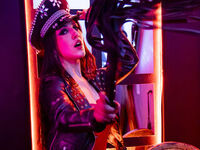 squirting camgirl CleodoraNoir