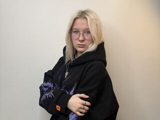 camwhore masturbating with vibrator AdelinaCostanti