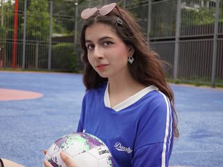 cam show AdrianaCline