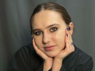 web cam chat AlanaHowlett