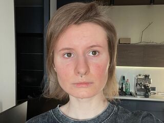 closeup web cam AlessandraMillis