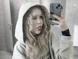 cam girl showing pussy AlicaUwu