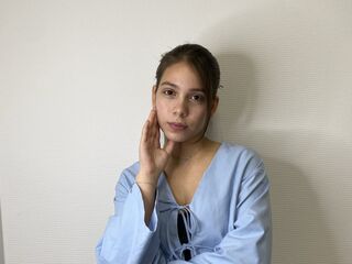 live sex webcam AlishiaCowlin