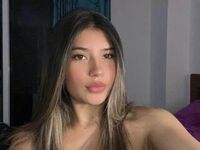 naked girl with webcam fingering pussy AmberEvelin