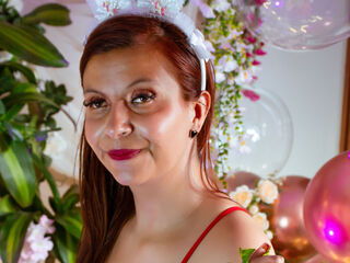 girl fingering pussy AmberRousee