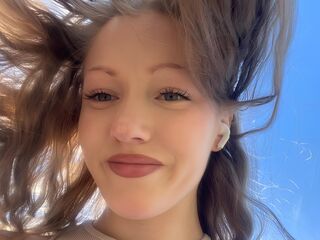 webcamgirl chat room AnnikaRodrigez