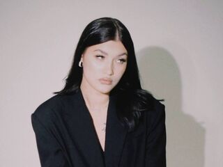 sex chat room AsiaShifman