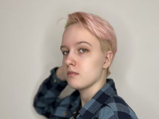 camslut naked AudreaSensor