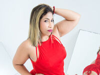 camwhore masturbating with dildo AuroraVirelli