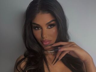 beautiful girlcam BellaMuse