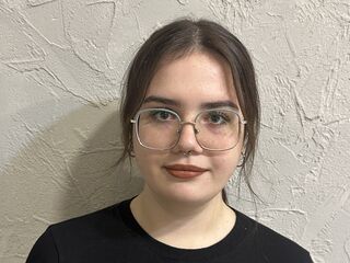 girl showing pussy BettyWatkins