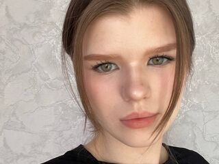 live webcam performer BeulaPetrillose