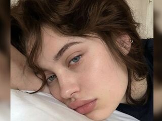 naughty cam girl BrettOpher