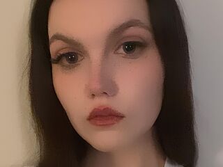 masturbating cam girl BrittaAmrine