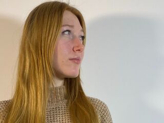 naked girl with webcam masturbating with dildo CoreenShimkus