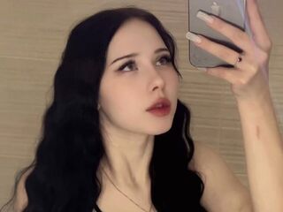 naked cam CorrinaWeirich