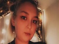 live cam show CrystalSins