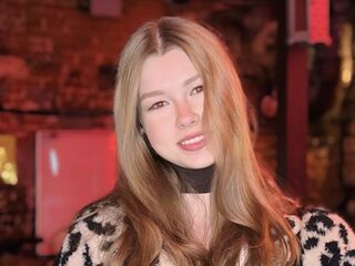 naked camgirl gallery DainaThroneberry