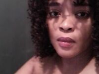 cam girl playing with vibrator DelicateDiamond