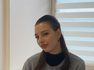 chat with cam DelmyIsaacs
