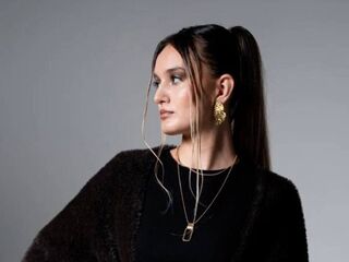 naughty camgirl fingering pussy EileenChaton