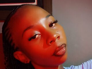 camgirl masturbating with sex toy FaveWhite