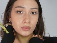 live webcam performer FilomenaMichioka