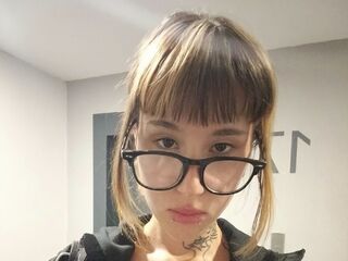 live cam show HallieAblin