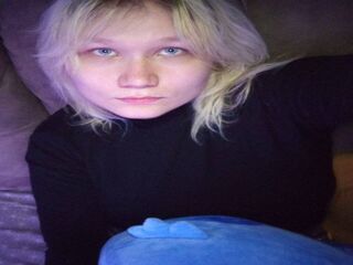 topless webcamgirl JaneSativa