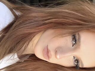hot strip tease cam JennieRaheem