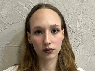 naked webcamgirl video KatrinJons