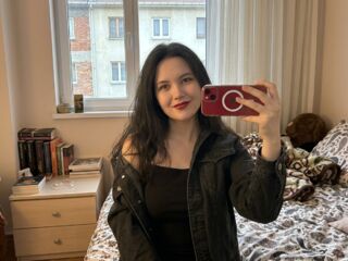 girl chat room KeliCollymore