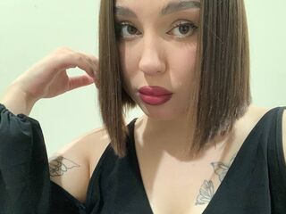 camgirl masturbating with vibrator KylieeAngel