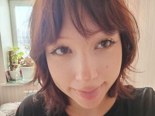 camslut webcam video LeonaMuchow