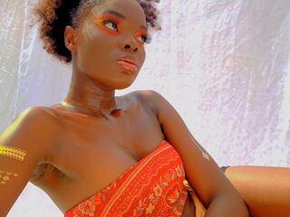 beautiful camgirl LioraVhoss