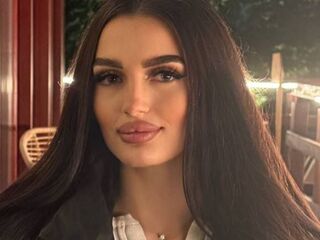 naughty cam girl fingering pussy LucretiaBonnoitt