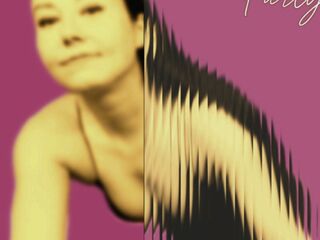 sexy camgirl chat LucyLevatto