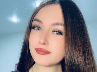 camgirl playing with vibrator MargotAniston