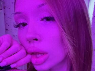 camwhore shaving pussy MargueriteBoblak