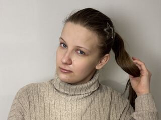 naked cam girl masturbating with dildo MariCacal