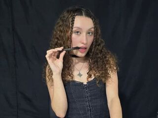 adult liveshow MarthiAdams